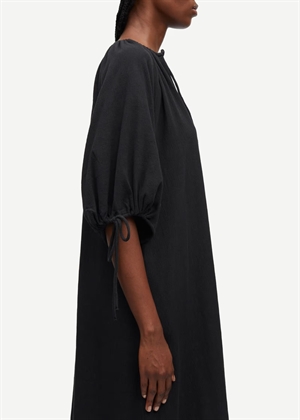 Salago kjole 15654 Black Samsøe 